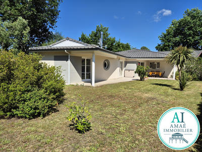 Maison contemporaine - 157 m² - 7 pièces