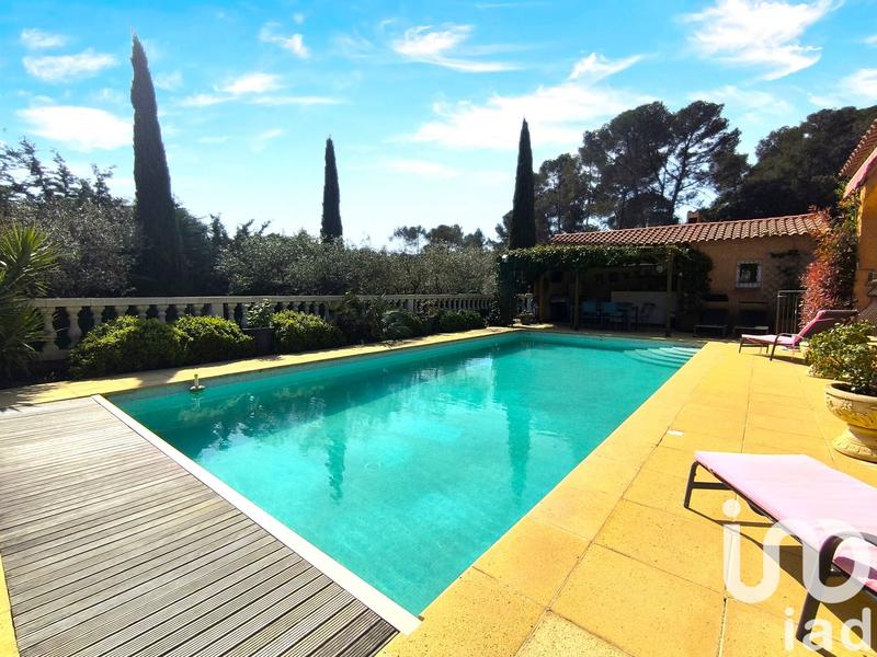 Maison - 170 m² - 5 pièces