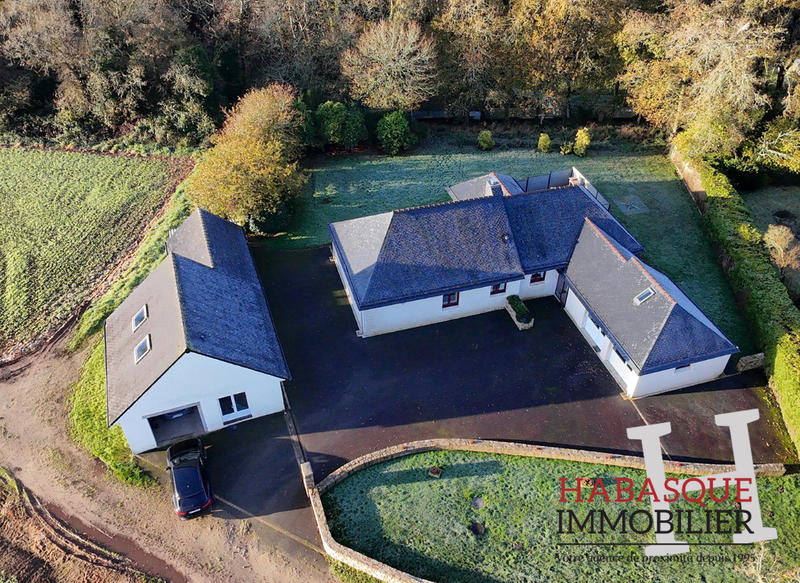 Maison - 132 m² - 9 pièces