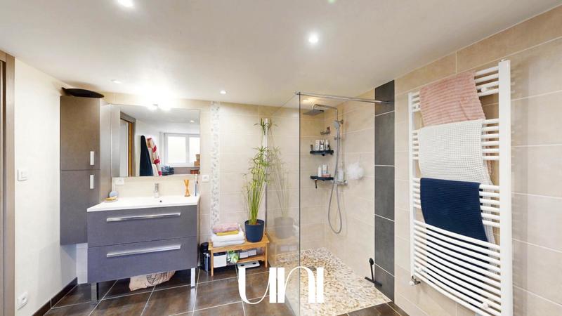 Maison - 121 m² - 4 pièces