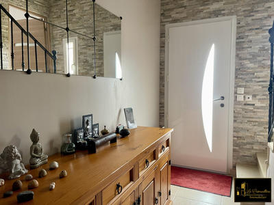 Maison - 163 m² - 9 pièces