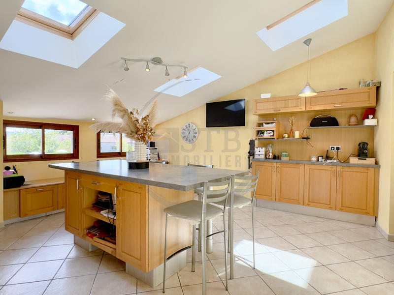 Fonds de commerce - Magasins - 350 m²