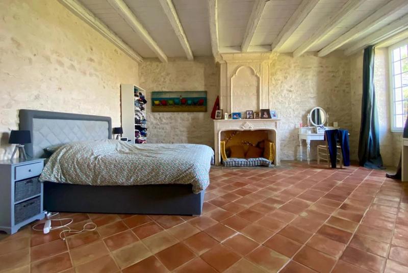 Demeure - 594 m² - 15 pièces