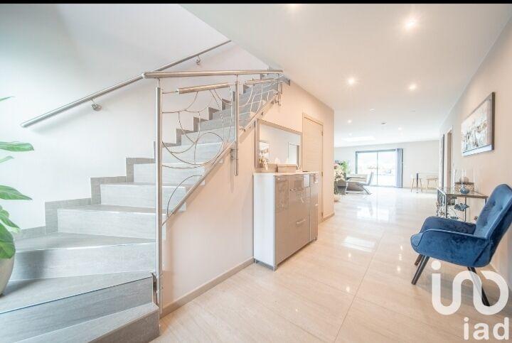 Maison de maîtres - 220 m² - 7 pièces