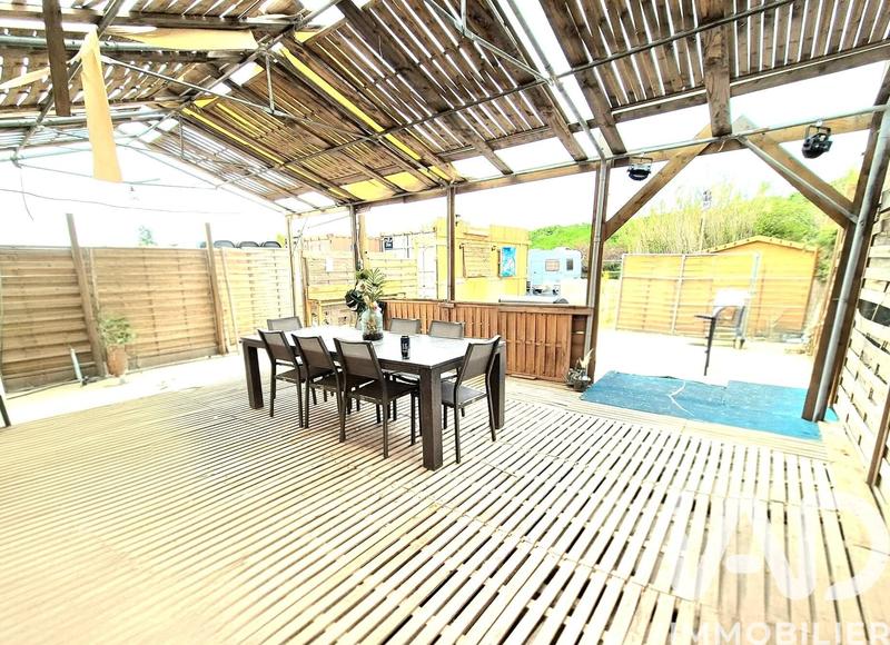 Maison - 280 m² - 5 pièces