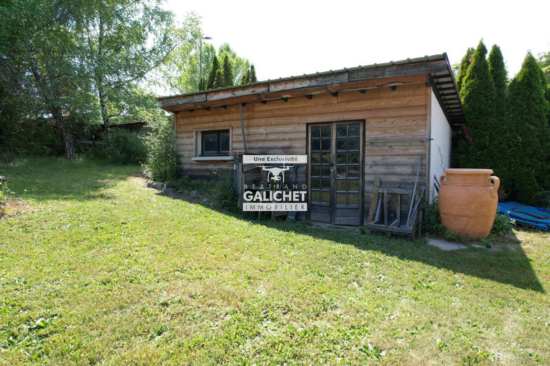 Maison - 330 m² - 8 pièces