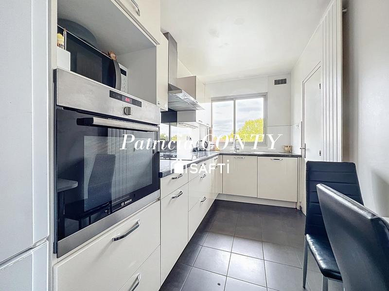 Appartement - 94 m² - 4 pièces