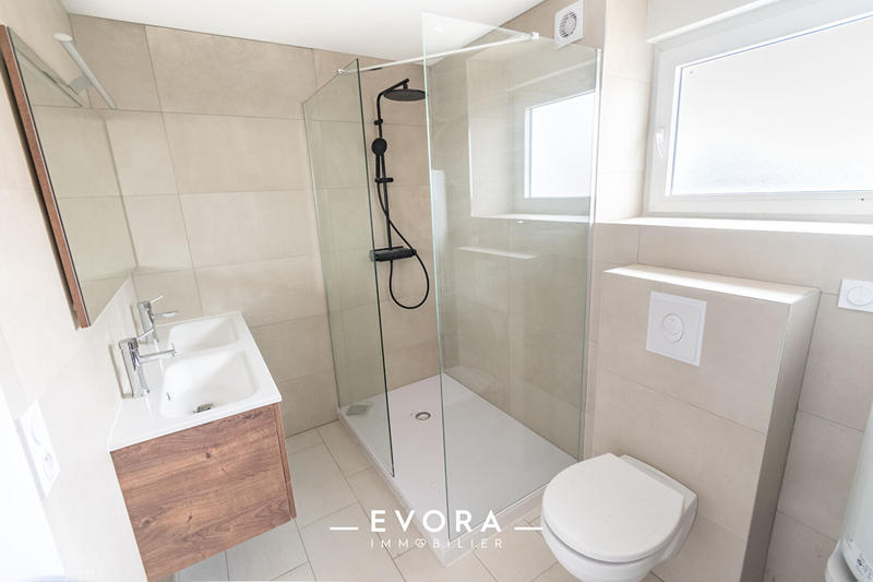 Appartement - 79 m² - 3 pièces