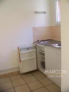Maison - 428 m² - 18 pièces