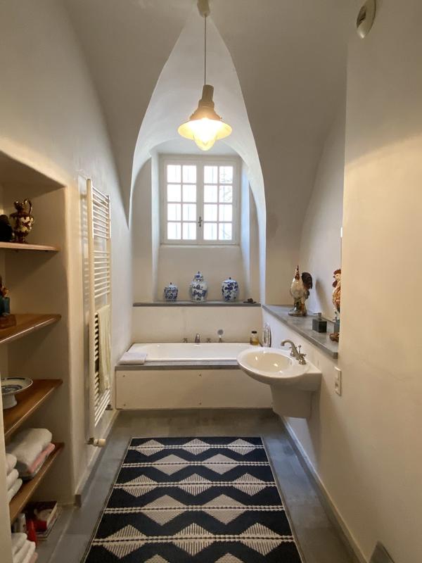 Maison - 320 m² - 6 pièces