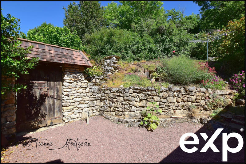 Maison traditionnelle - 157 m² - 6 pièces