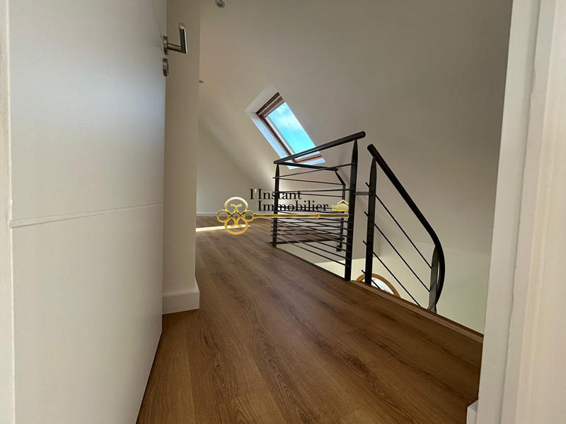 Maison - 137 m² - 6 pièces