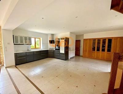 Longère - 199 m² - 6 pièces