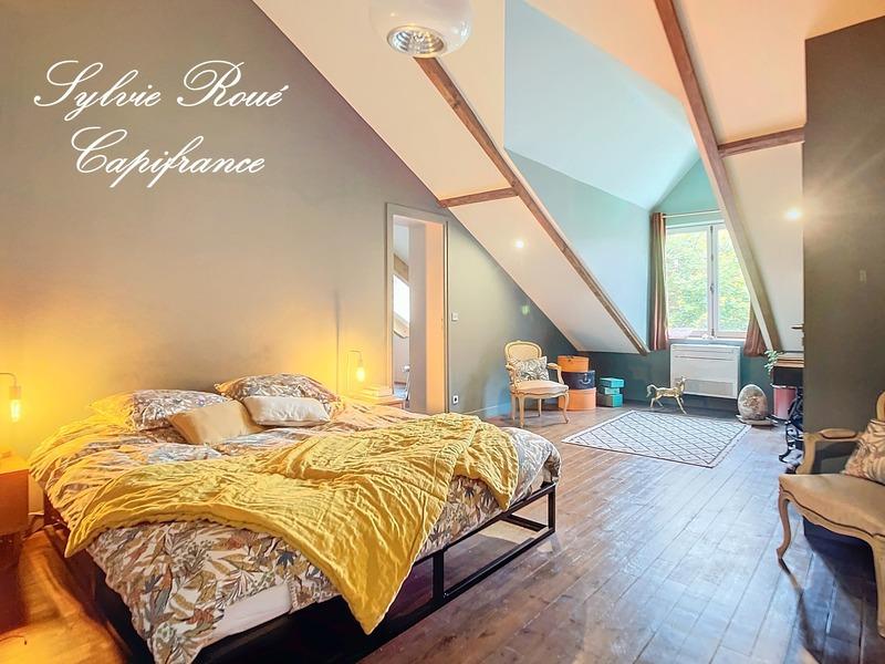 Maison - 430 m² - 12 pièces