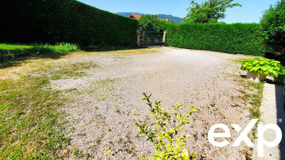 Maison - 181 m² - 5 pièces