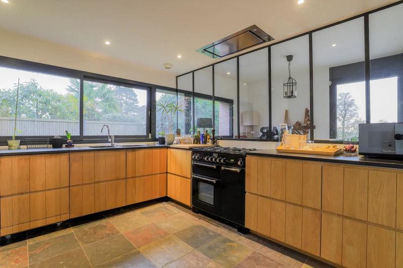 Maison - 170 m² - 5 pièces