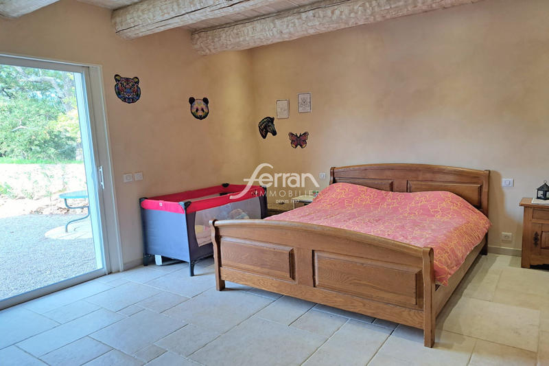 Maison - 203 m² - 6 pièces