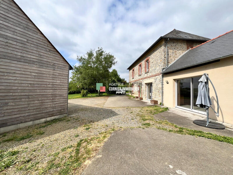 Maison - 140 m² - 5 pièces