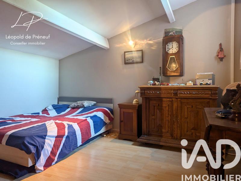 Maison - 198 m² - 8 pièces