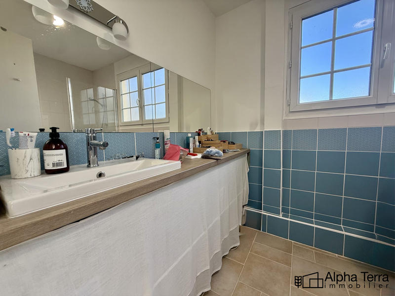 Maison ancienne - 258 m² - 9 pièces