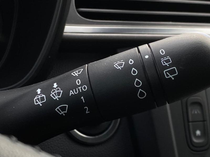 Renault Kadjar Business 1.5dci 110cv Radars Av-Ar/Clim Bizone/Attelage/Roue de Secours