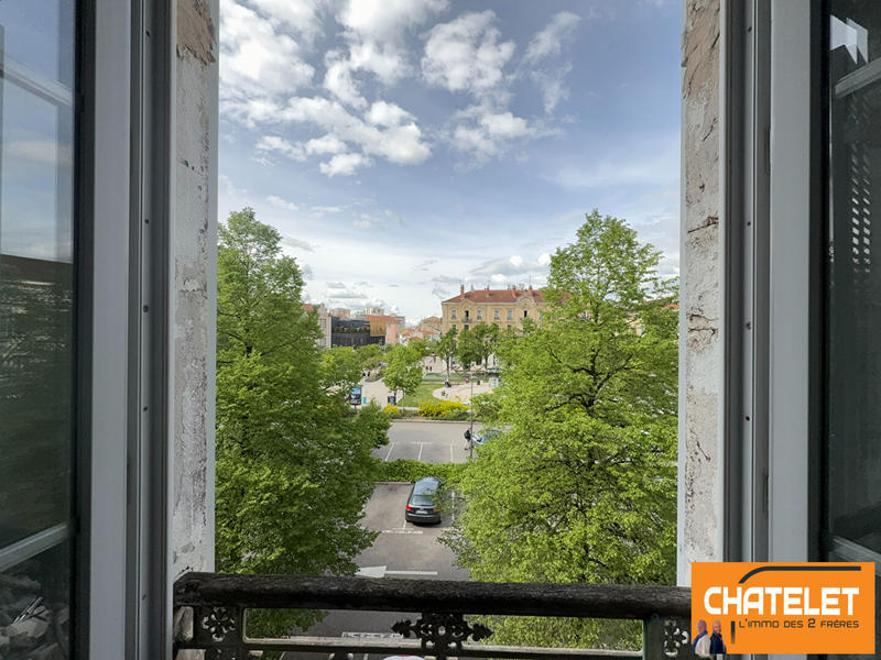 Appartement - 157 m² - 5 pièces