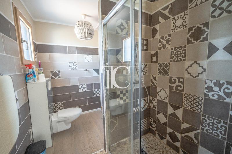 Maison - 94 m² - 5 pièces