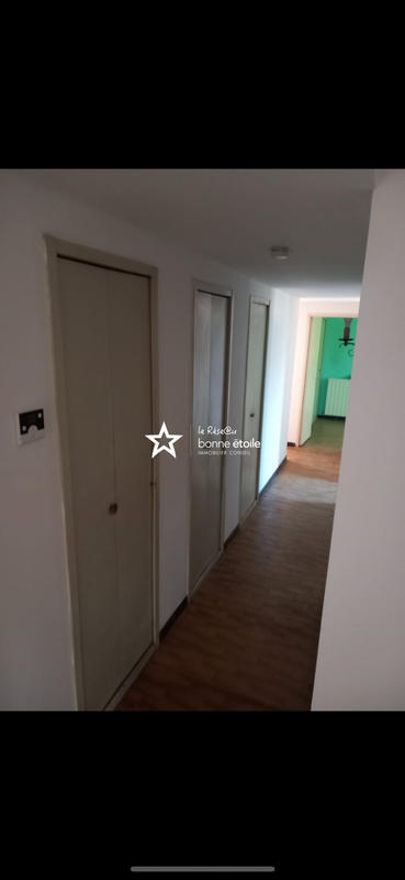 Maison - 137 m² - 6 pièces