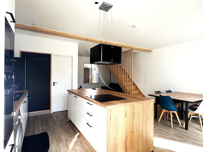 Maison - 80 m² - 4 pièces