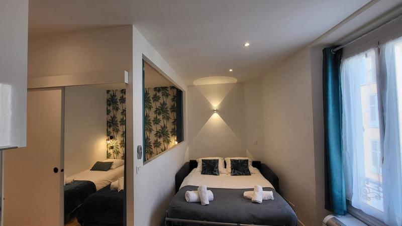 Studio - 40 m² - 2 pièces