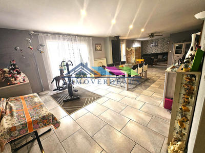 Maison - 160 m² - 6 pièces