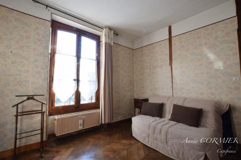 Maison - 150 m² - 8 pièces