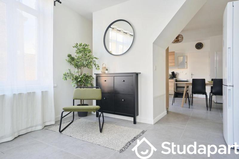 Chambre - 10 m² - 1 pièce