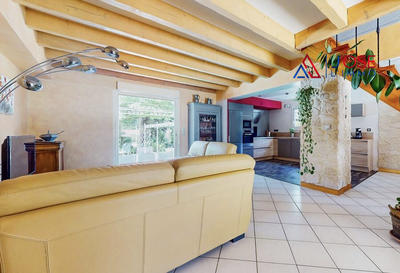 Maison traditionnelle - 118 m² - 6 pièces