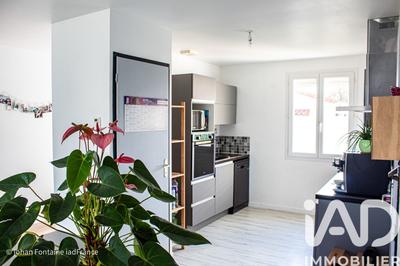 Maison - 143 m² - 8 pièces