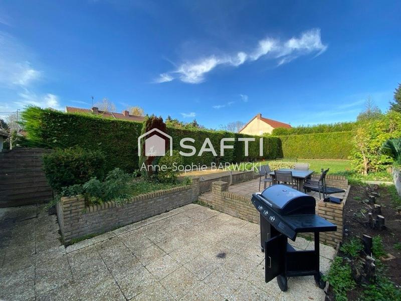 Maison - 90 m² - 5 pièces