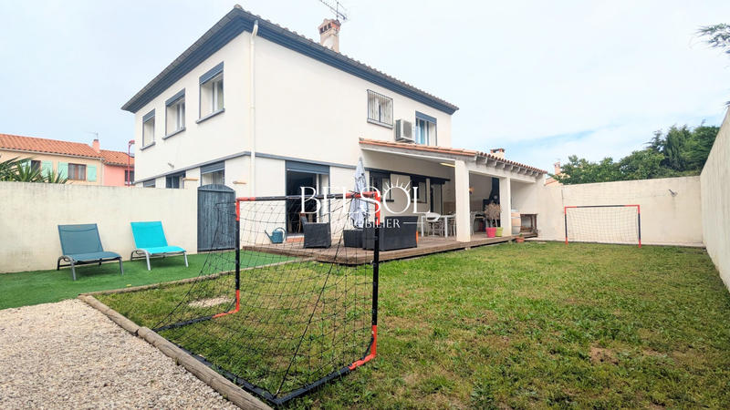 Maison traditionnelle - 155 m² - 5 pièces