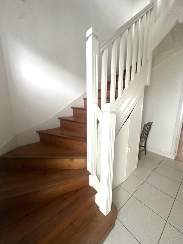 Maison - 200 m² - 8 pièces