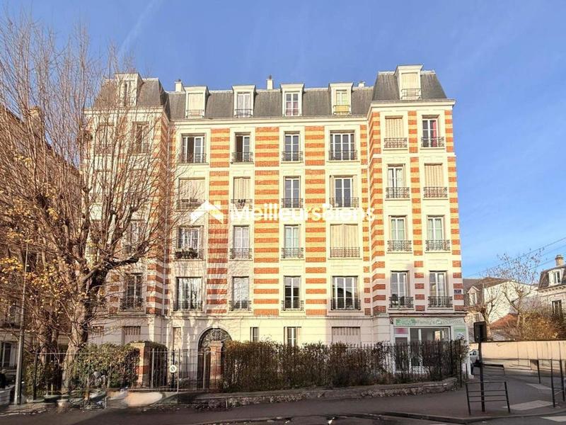 Appartement bourgeois - 96 m² - 4 pièces