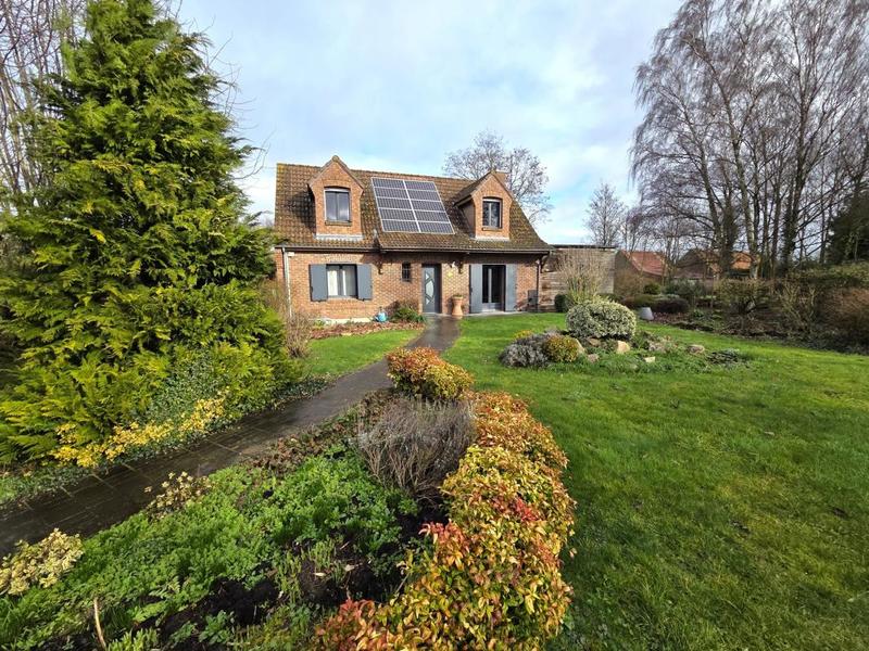 Pavillon - 146 m² - 7 pièces