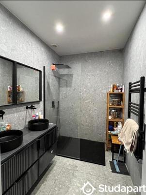 Chambre - 15 m² - 1 pièce