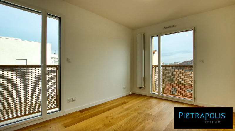 Appartement - 82 m² - 4 pièces
