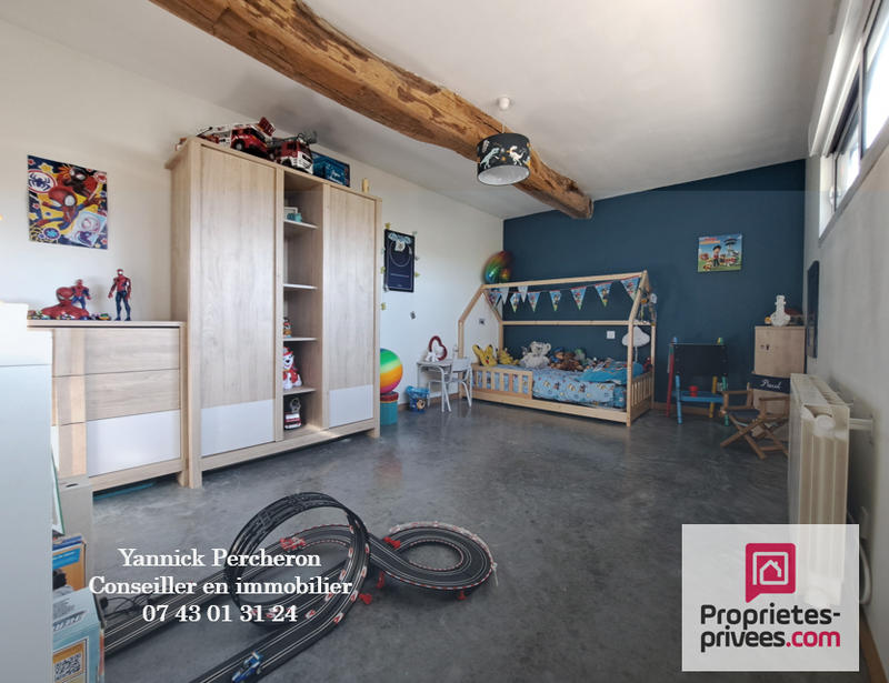 Maison - 212 m² - 6 pièces