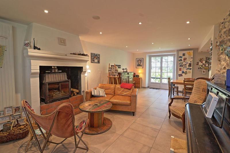 Maison - 151 m² - 8 pièces