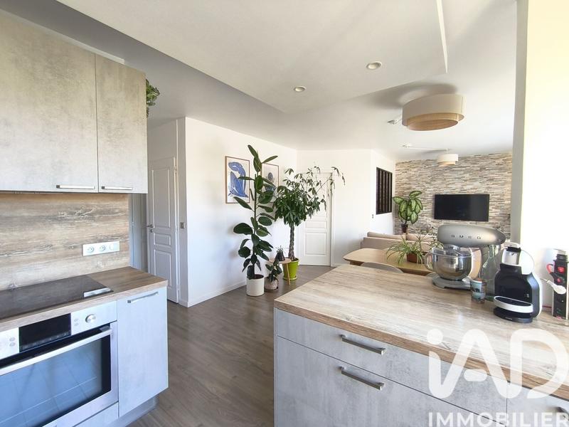 Appartement - 64 m² - 3 pièces