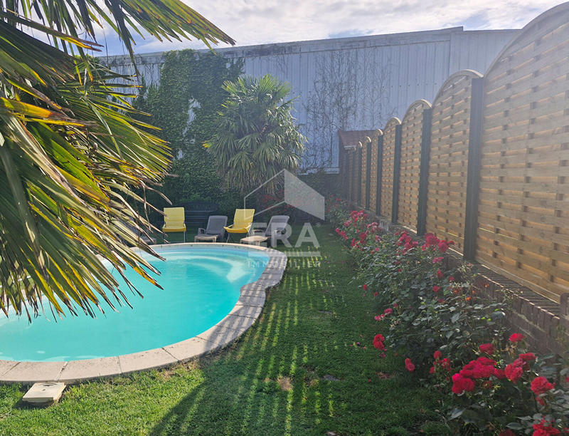 Maison - 135 m² - 8 pièces