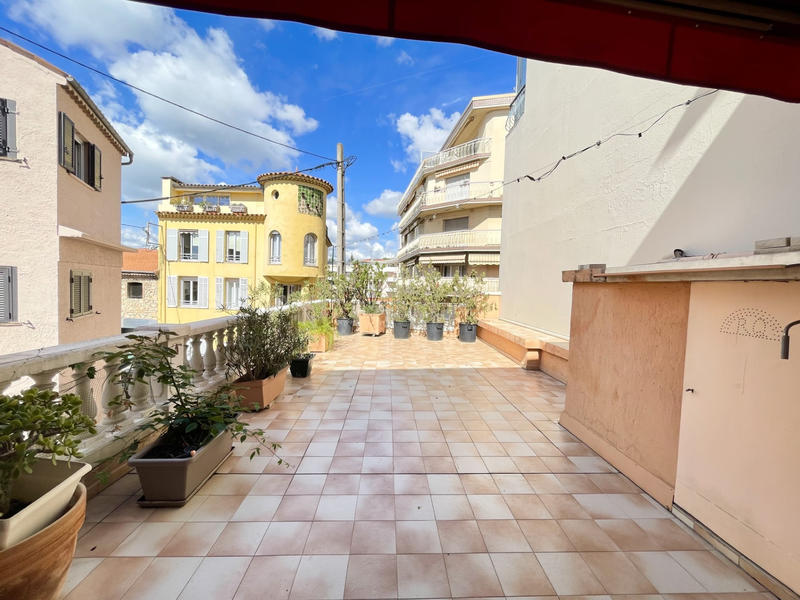 Appartement - 80 m² - 4 pièces