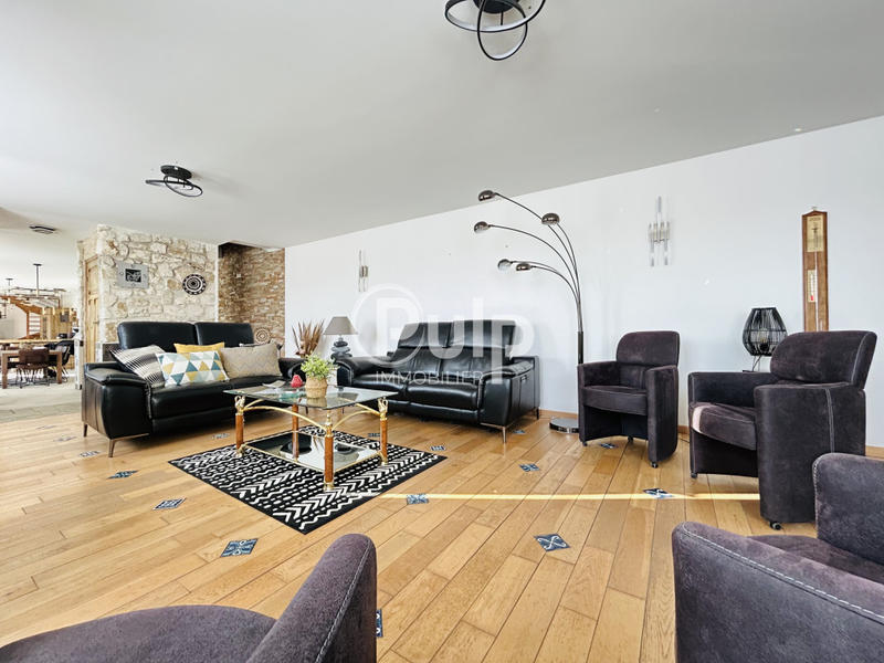 Longère - 230 m² - 8 pièces