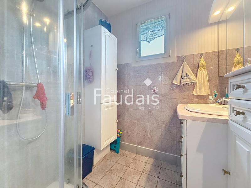 Maison - 95 m² - 6 pièces