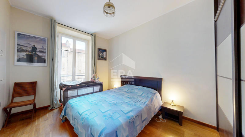 Appartement - 120 m² - 4 pièces